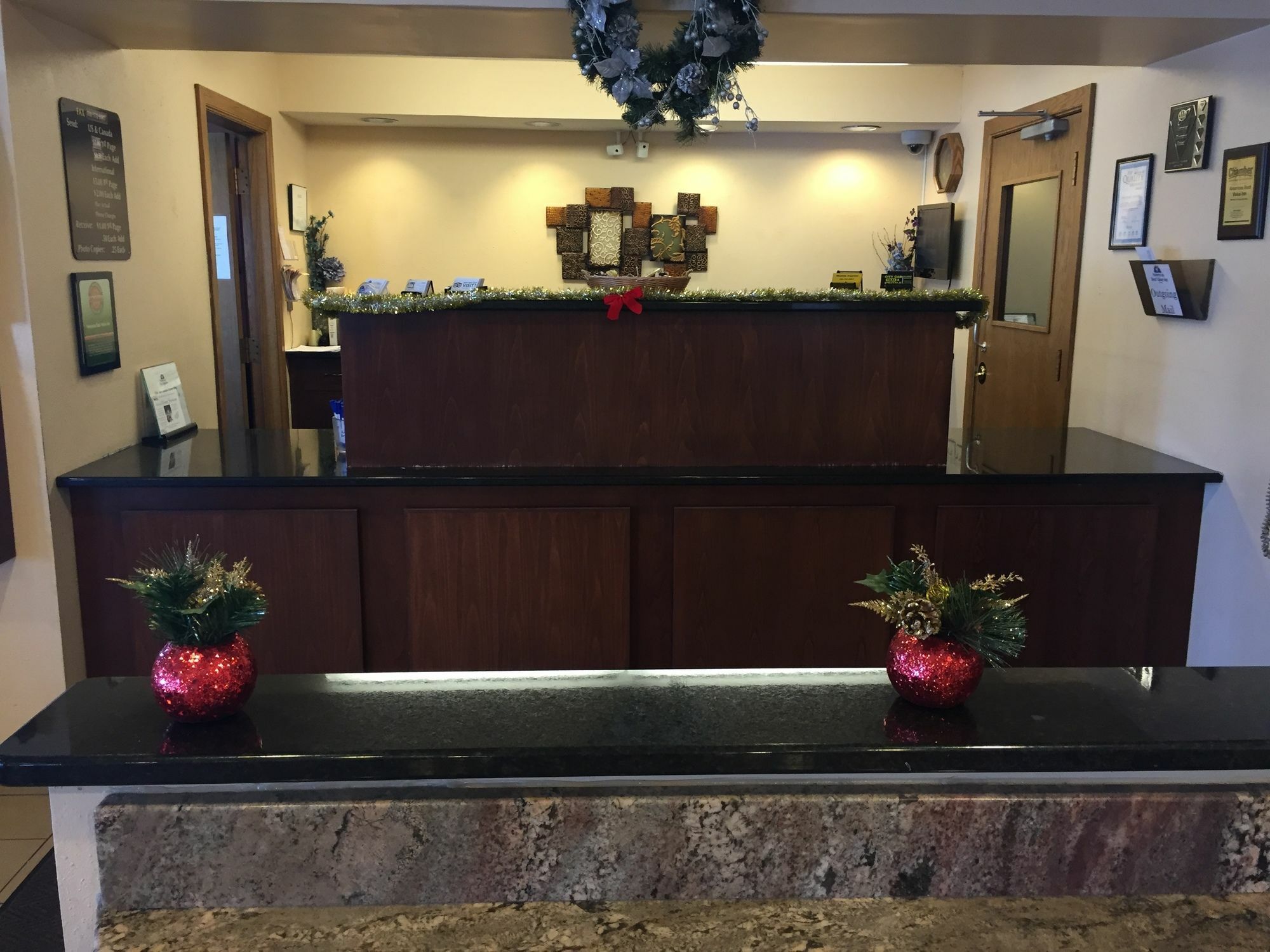 Americas Best Value Inn Grand Forks Extérieur photo